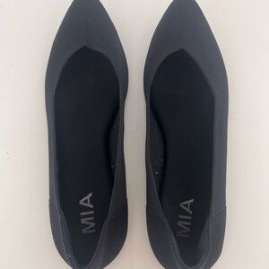 MIA Women's Elegant Black Loafers